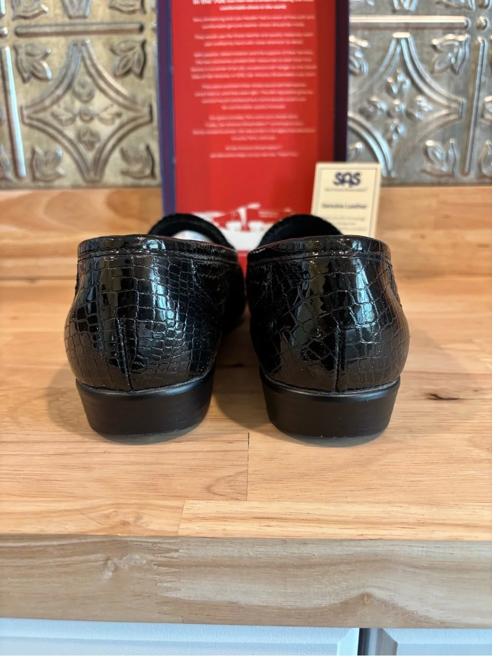 SAS Black Leather Croc Slip-On Loafers 9.5N